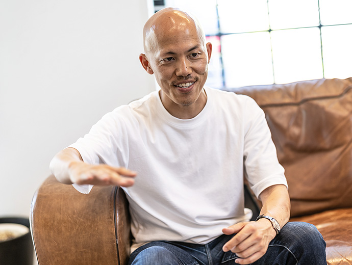 裏切りを散りばめて